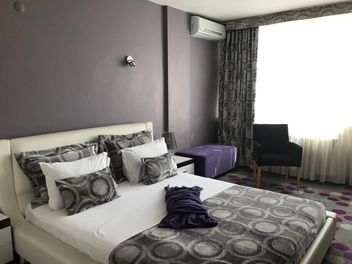 Hande Hotel Mustafakemalpasa Bagian luar foto