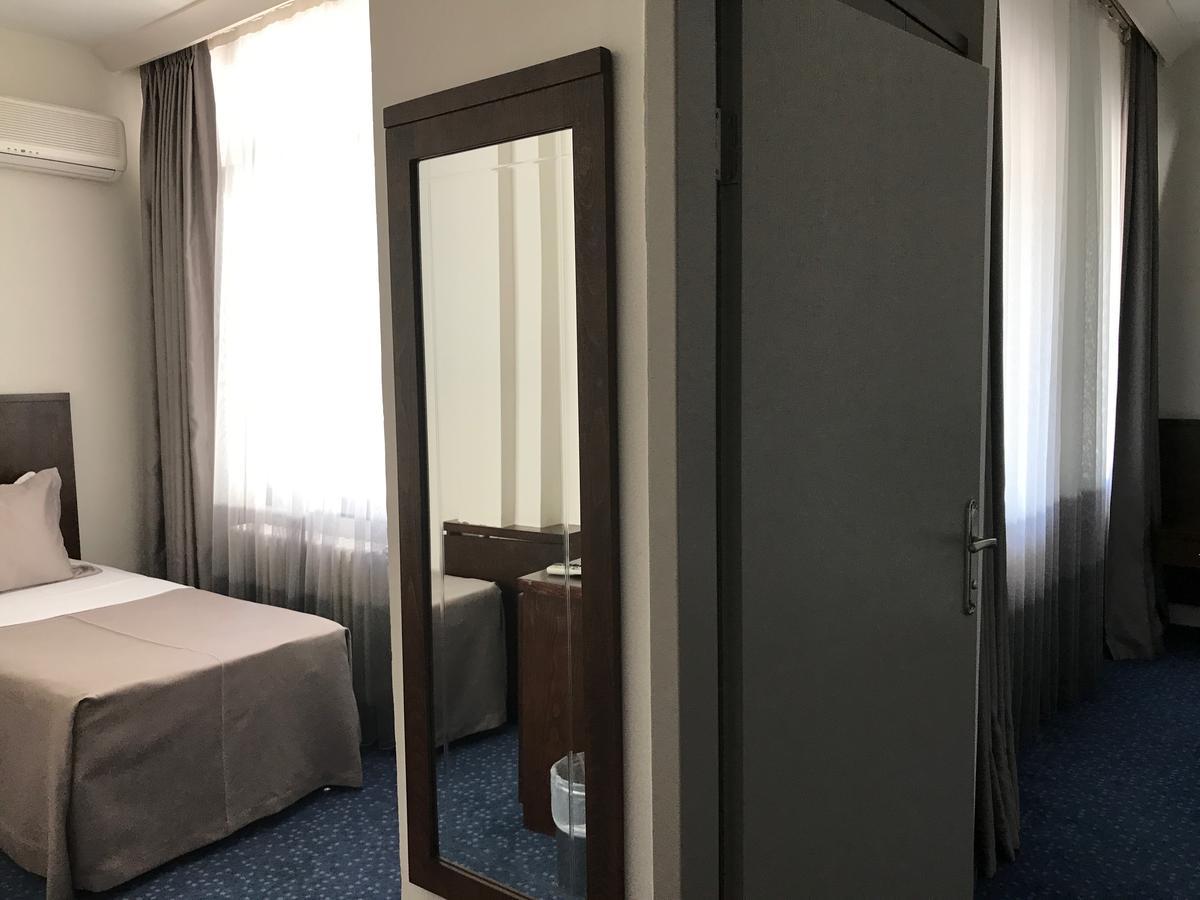 Hande Hotel Mustafakemalpasa Bagian luar foto