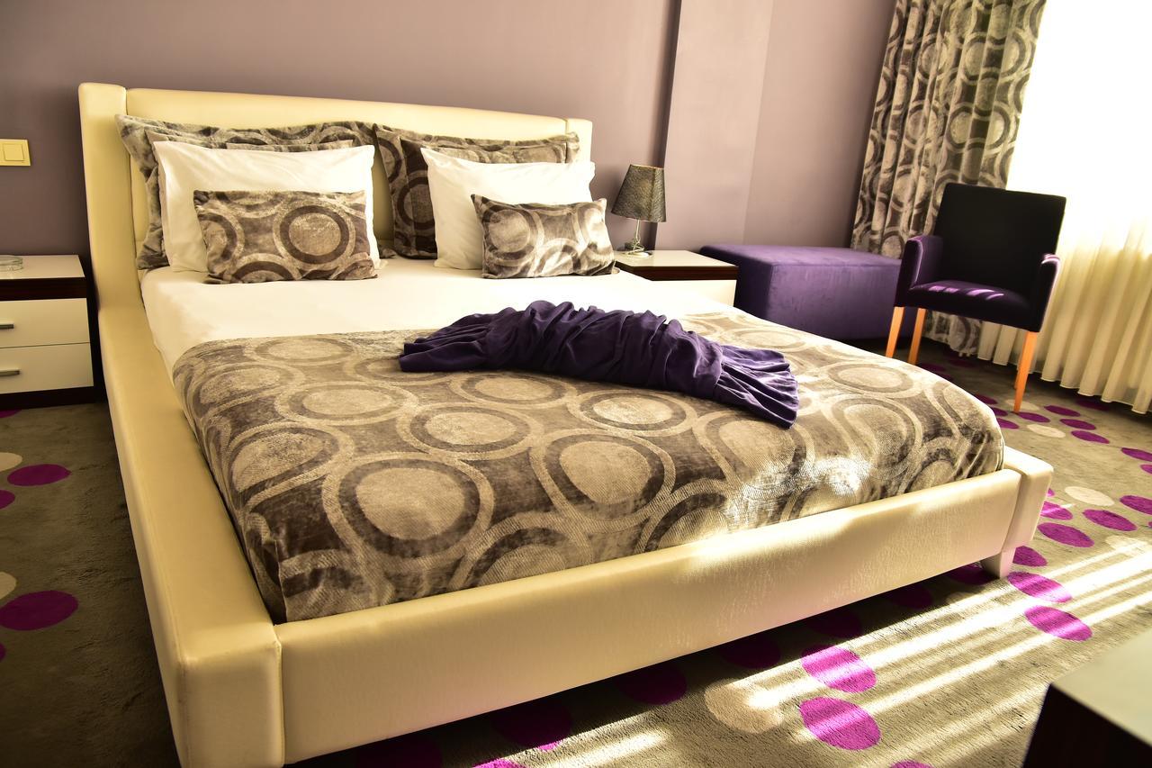 Hande Hotel Mustafakemalpasa Bagian luar foto